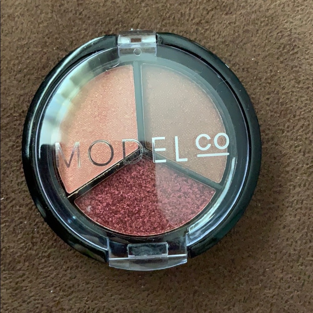 5 for $20 - MODEL Eyeshadow Trio